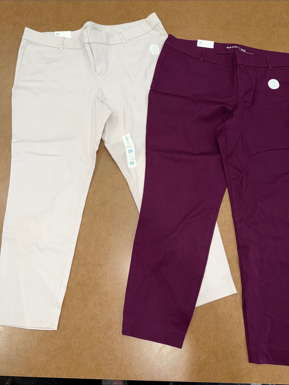 NWT Old Navy Women's Ankle Pixie Pants in Cream and Plum • Lot of 2